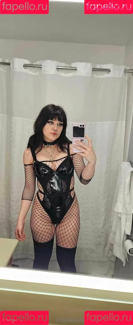 Rue Hernandez Onlyfans Photo Gallery 