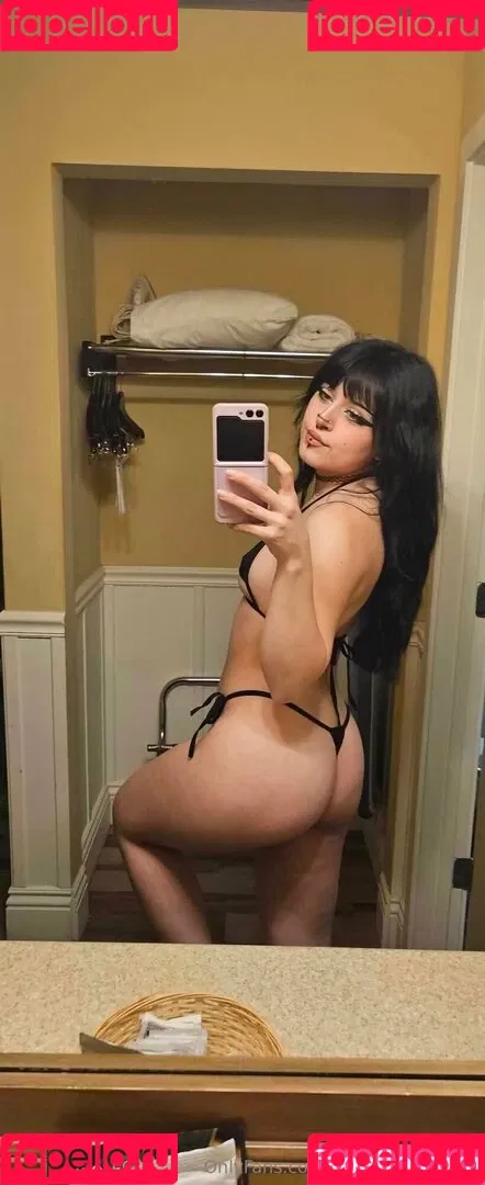 Rue Hernandez Onlyfans Photo Gallery 