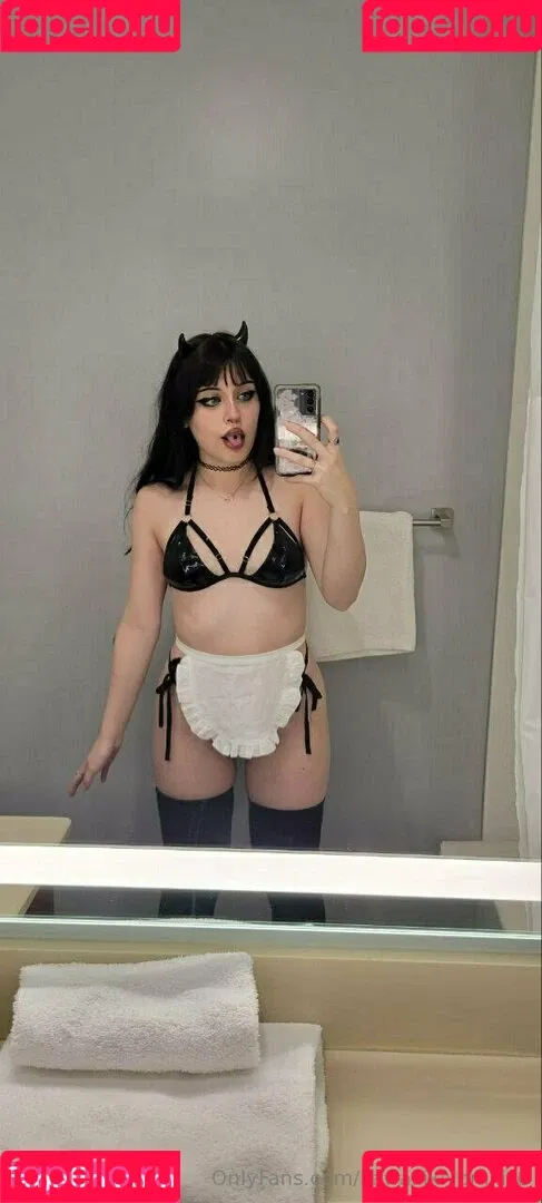 Rue Hernandez Onlyfans Photo Gallery 