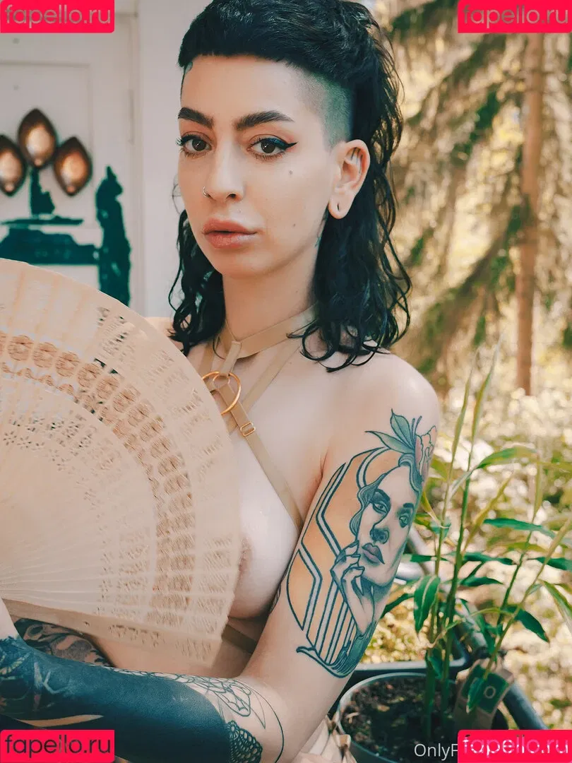 Lisbeth Nygma Onlyfans Photo Gallery 