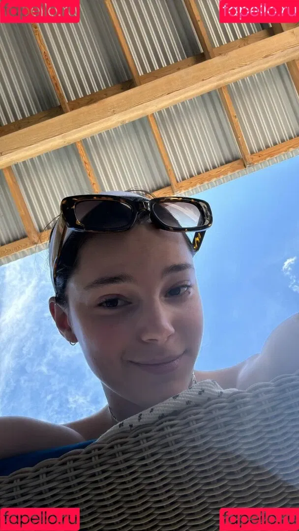 Inde Navarette Onlyfans Photo Gallery 