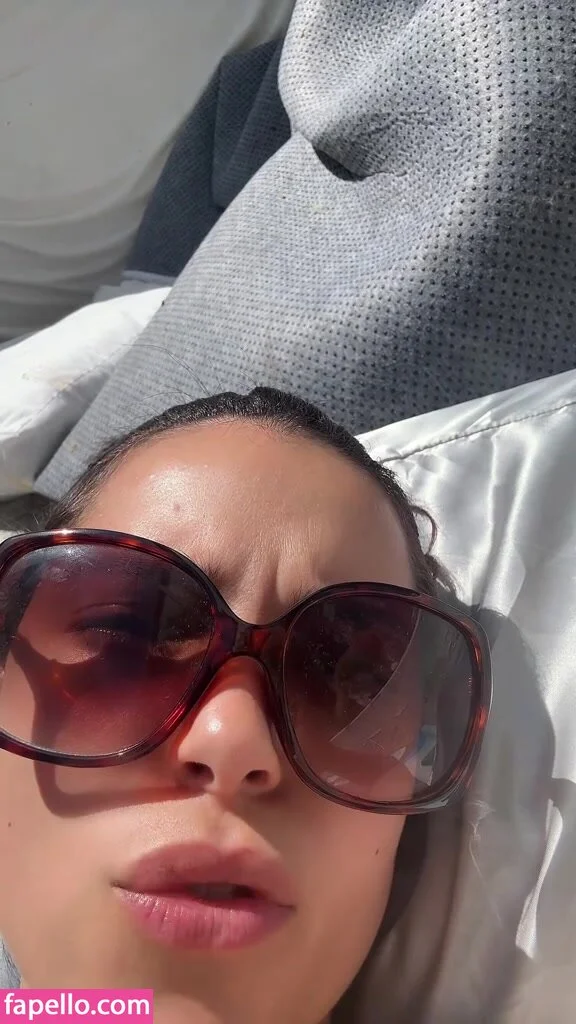 Inde Navarette Onlyfans Photo Gallery 