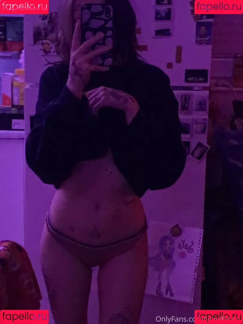 ilovelilsaku Onlyfans Photo Gallery 