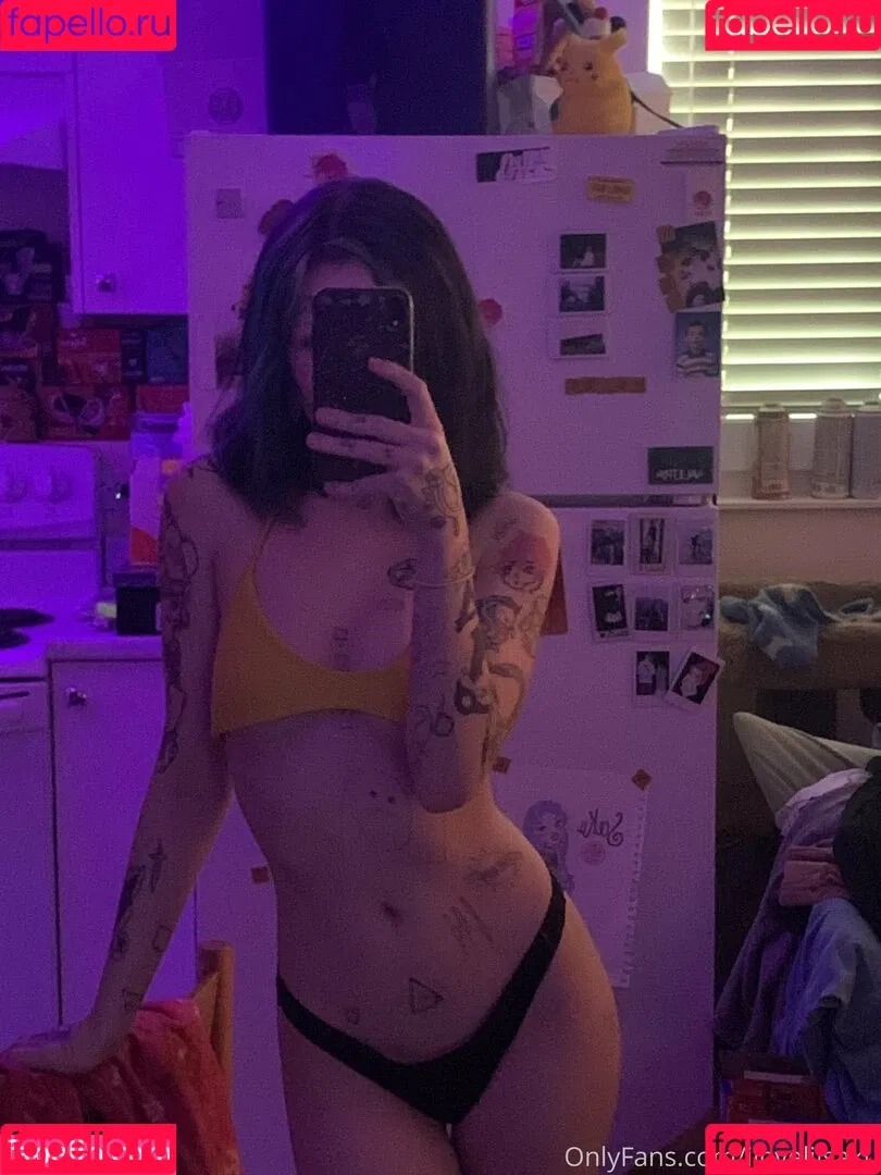ilovelilsaku Onlyfans Photo Gallery 