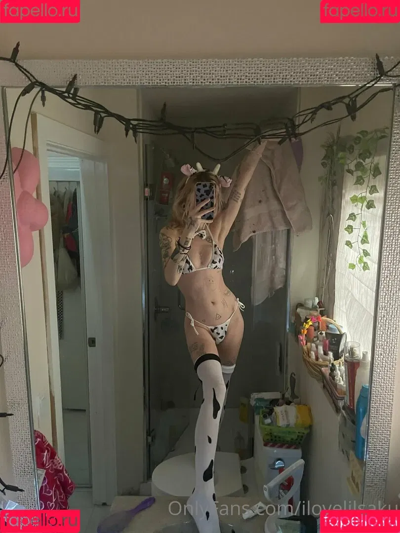 ilovelilsaku Onlyfans Photo Gallery 