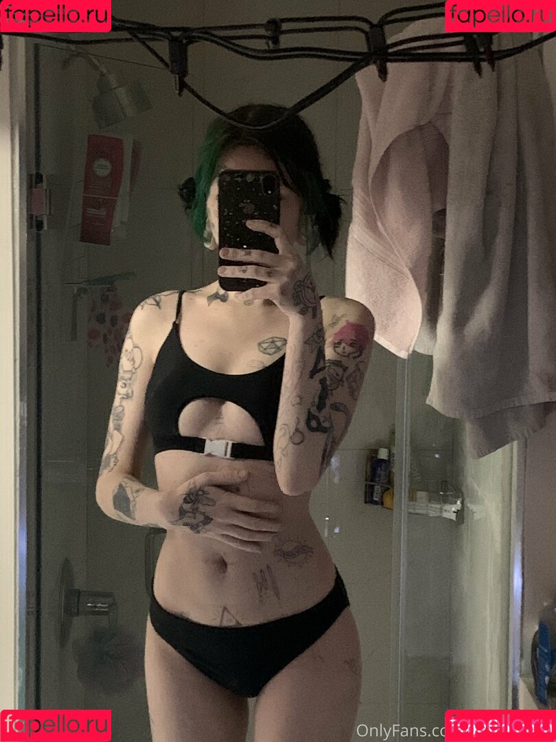 ilovelilsaku Onlyfans Photo Gallery 