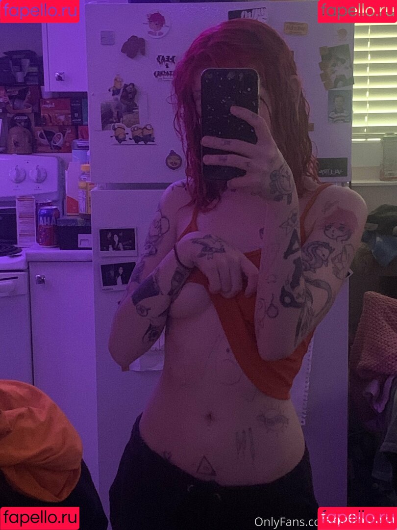 ilovelilsaku Onlyfans Photo Gallery 