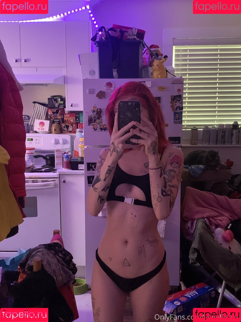 ilovelilsaku Onlyfans Photo Gallery 