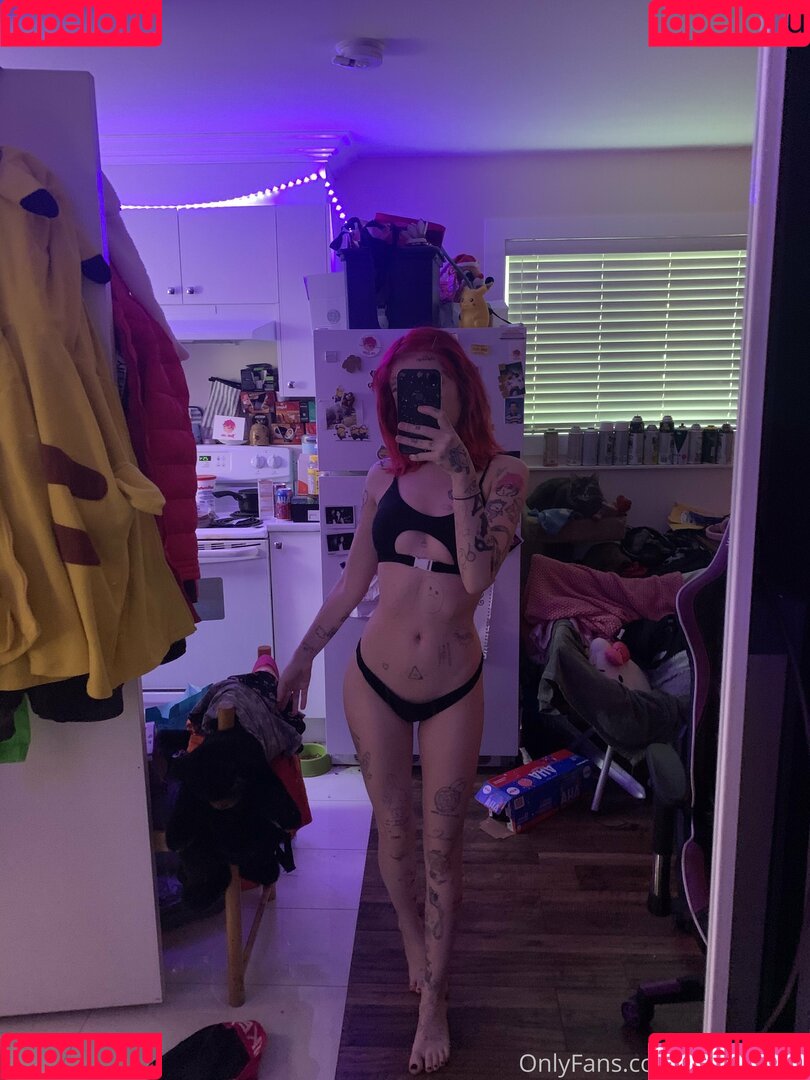 ilovelilsaku Onlyfans Photo Gallery 