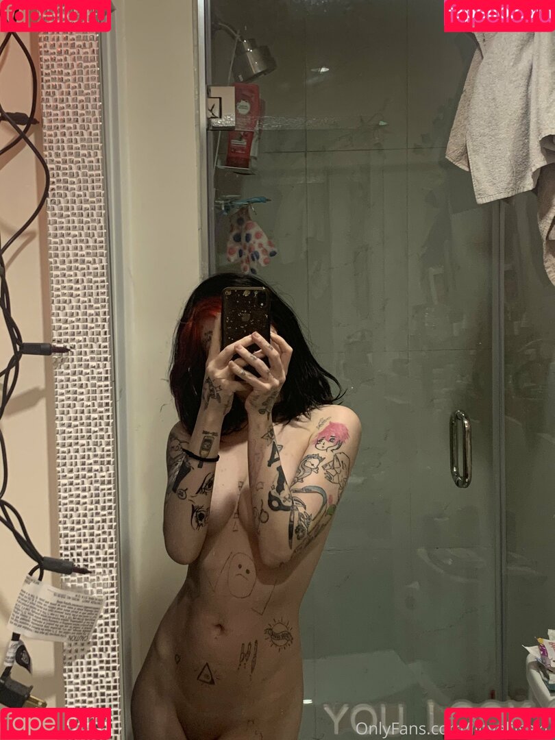 ilovelilsaku Onlyfans Photo Gallery 