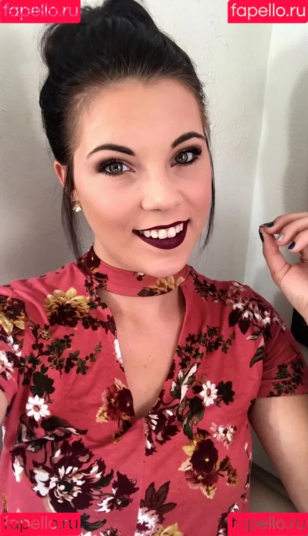 Skylynn Greene Onlyfans Photo Gallery 
