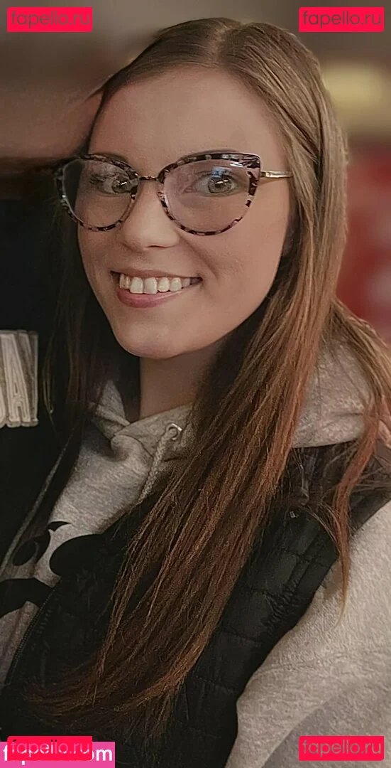 Skylynn Greene Onlyfans Photo Gallery 