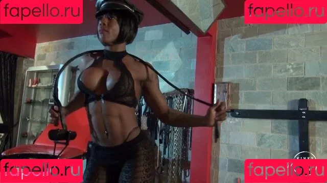 Mistress Kiana Onlyfans Photo Gallery 
