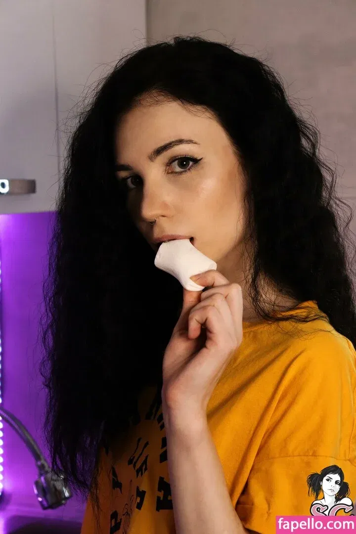 LesyaMoon Onlyfans Photo Gallery 