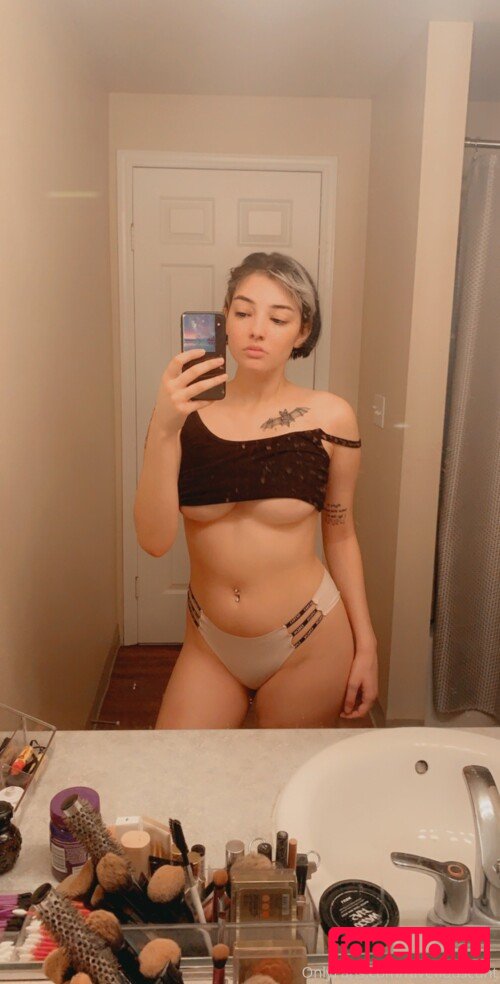 ravenouscunt Nude Onlyfans Photo 11