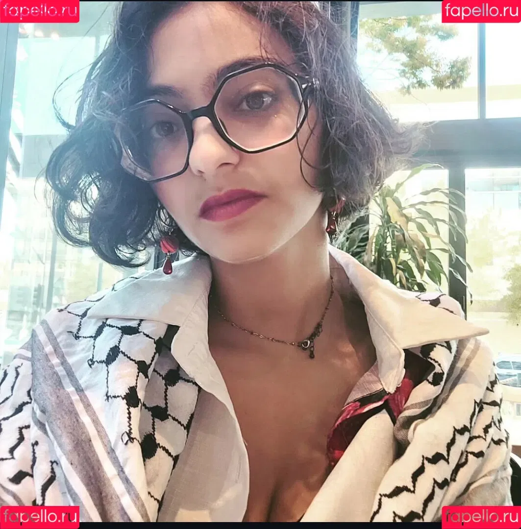 Becca Khalil Onlyfans Photo Gallery 