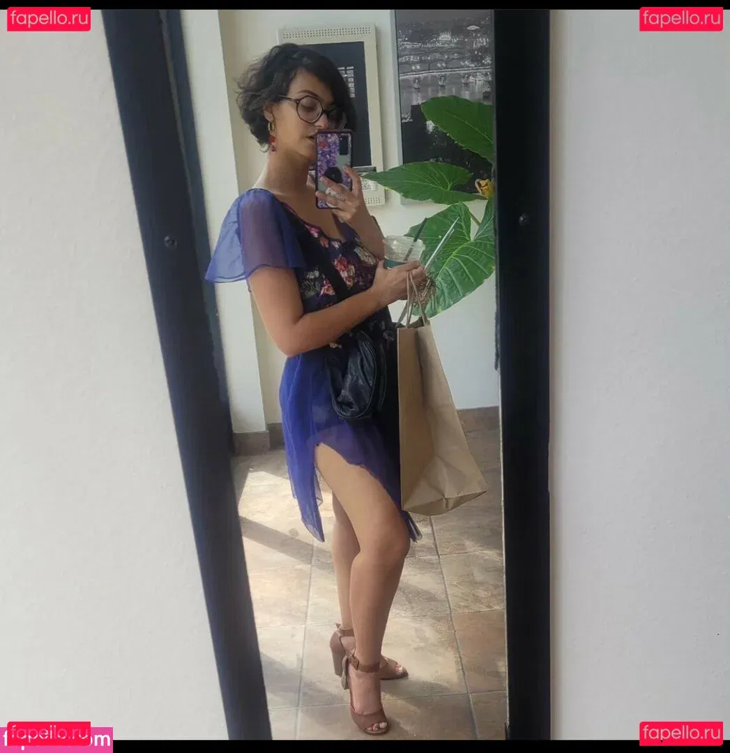 Becca Khalil Onlyfans Photo Gallery 