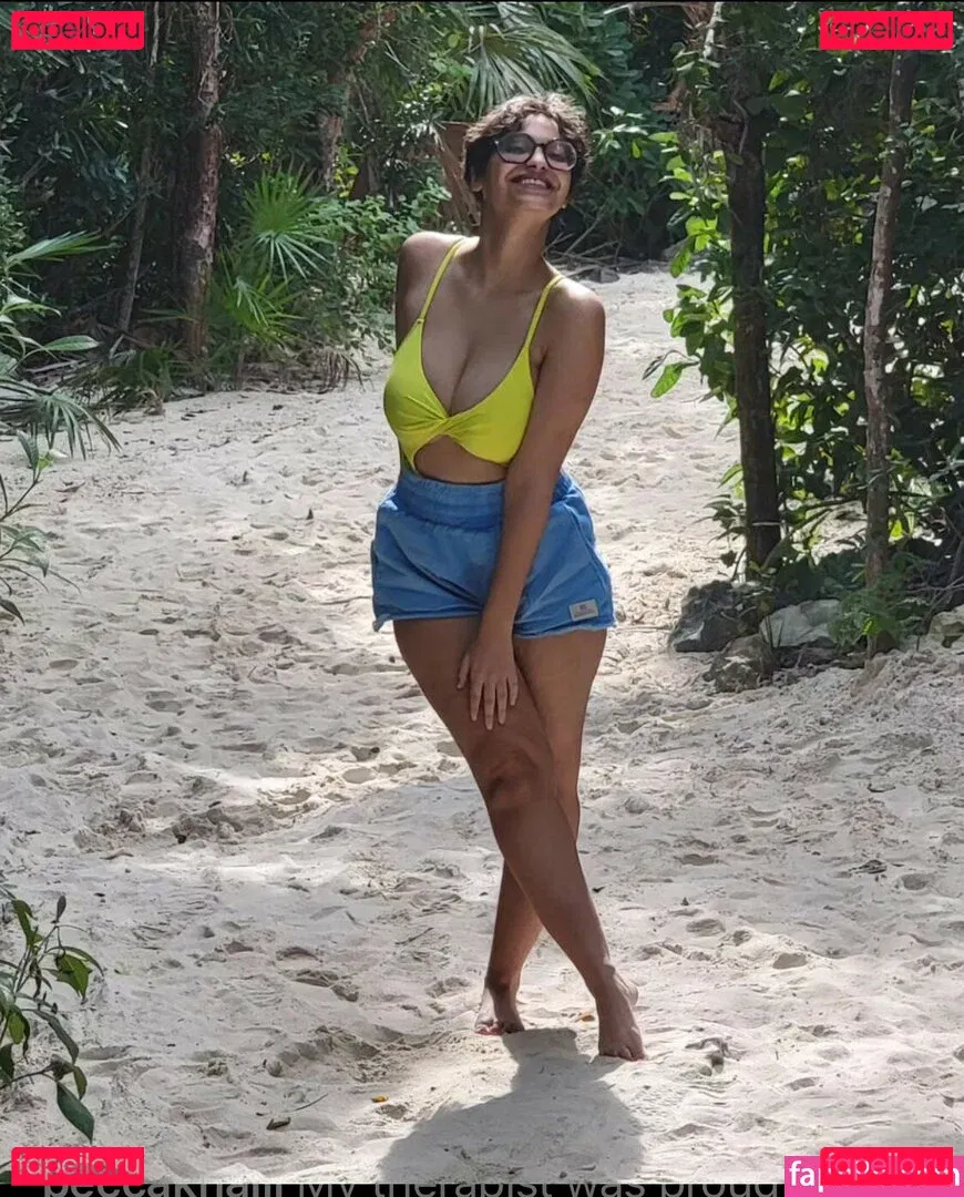 Becca Khalil Onlyfans Photo Gallery 