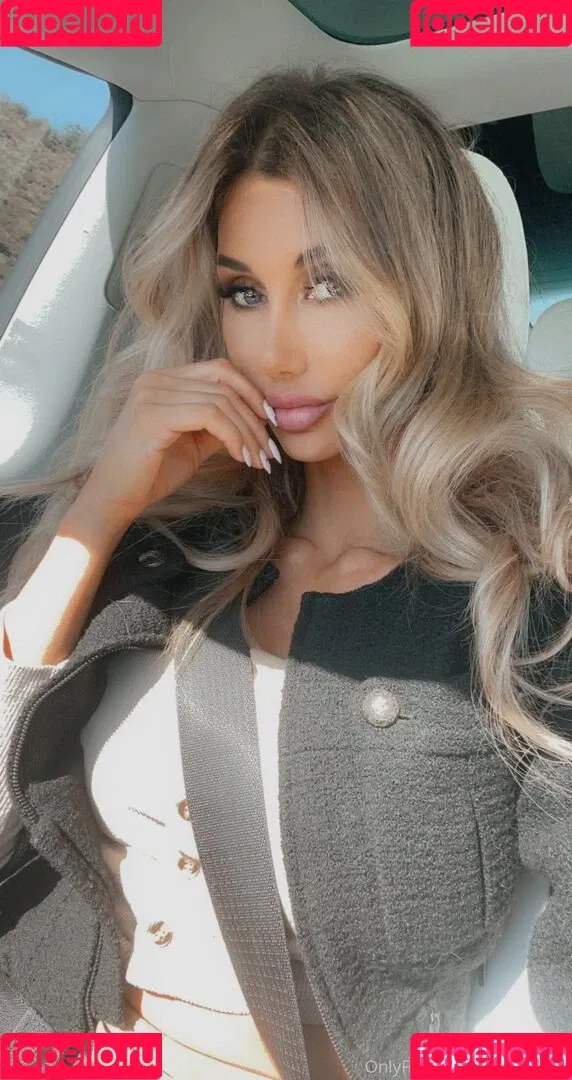 sarairollins Onlyfans Photo Gallery 