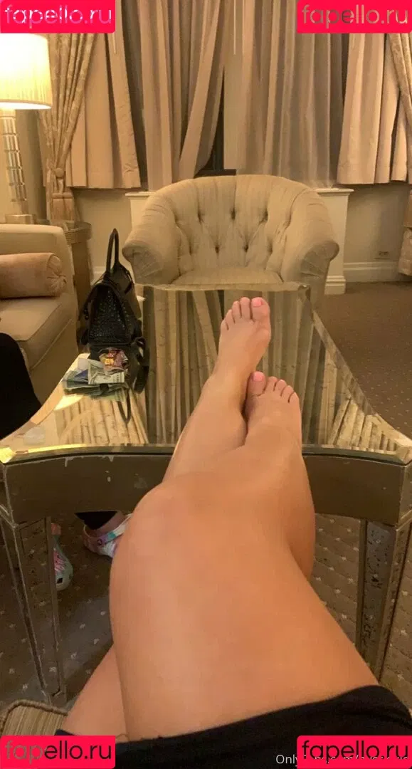 misskikid Onlyfans Photo Gallery 