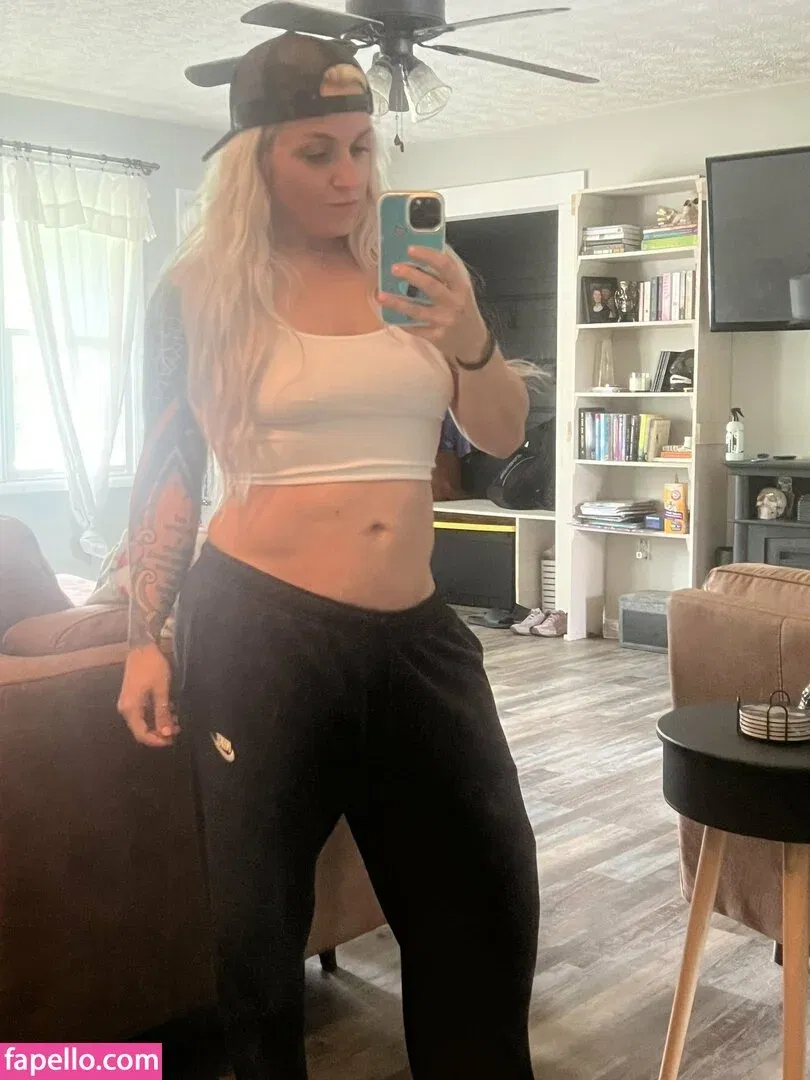 samaltham Onlyfans Photo Gallery 