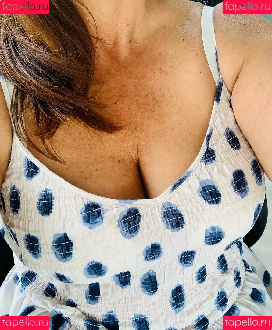 MrsSisiuXXX Onlyfans Photo Gallery 