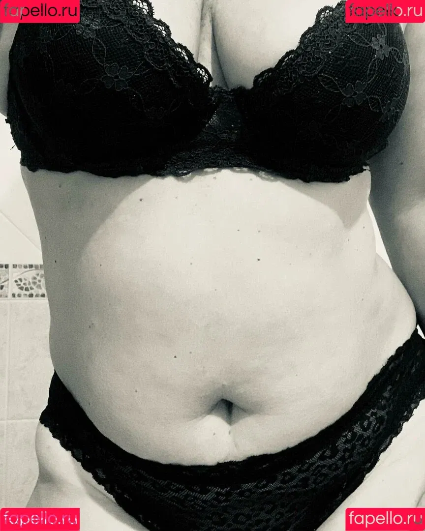 MrsSisiuXXX Onlyfans Photo Gallery 