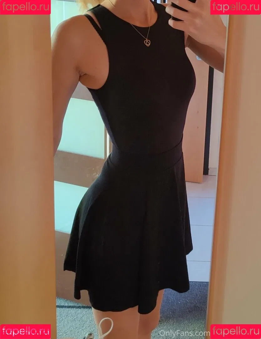 hotnanifree Onlyfans Photo Gallery 