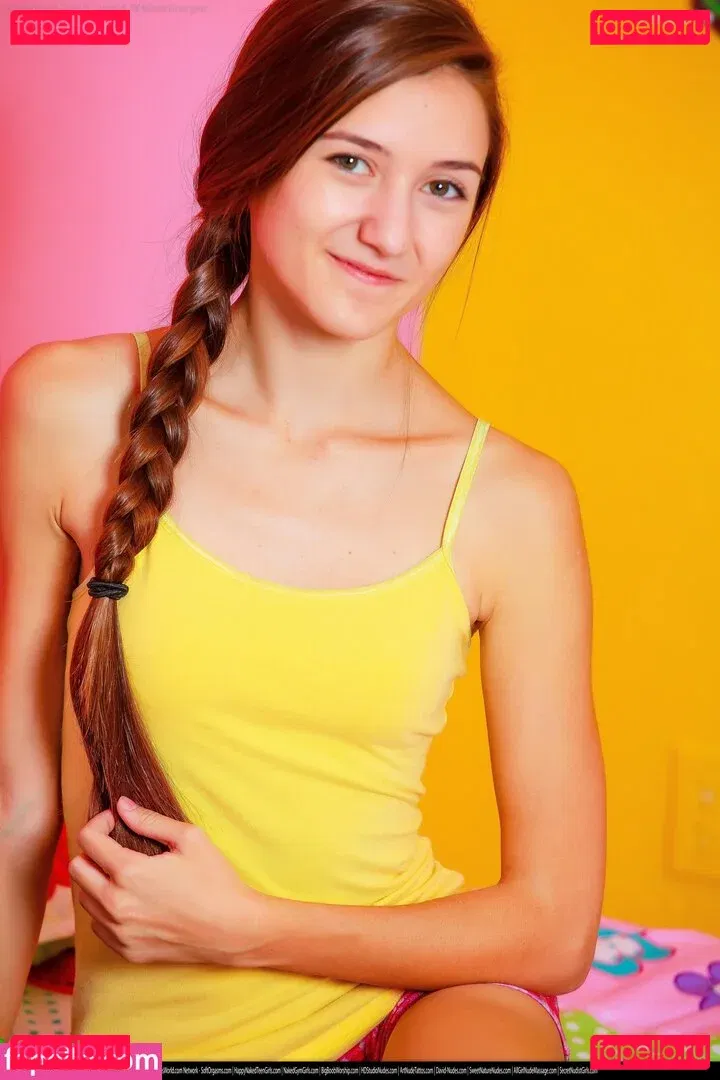 Claire Evans Onlyfans Photo Gallery 