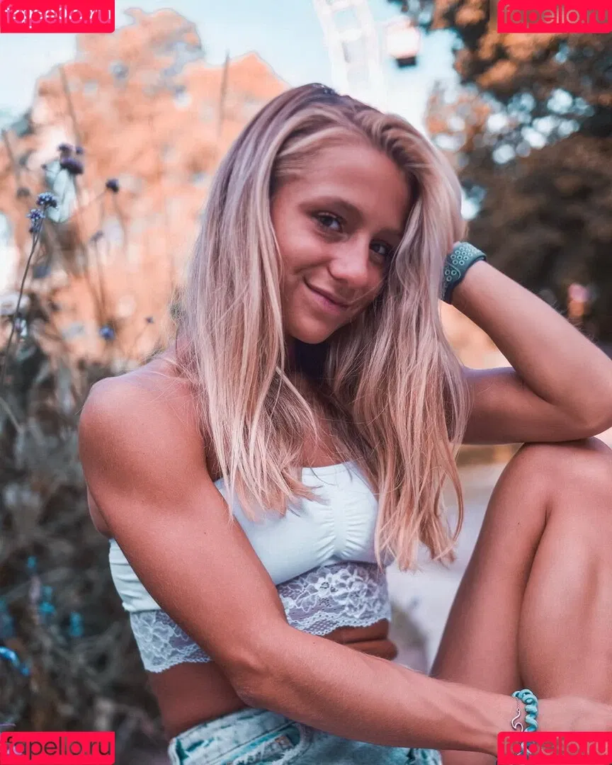 Nadine Chiara Onlyfans Photo Gallery 