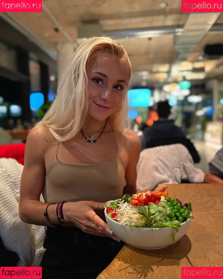Nadine Chiara Onlyfans Photo Gallery 