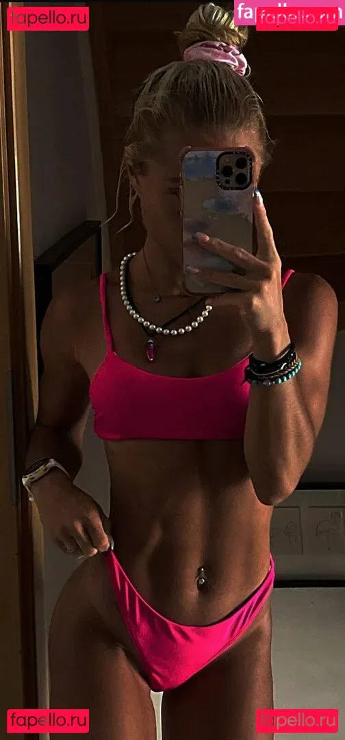 Nadine Chiara Onlyfans Photo Gallery 