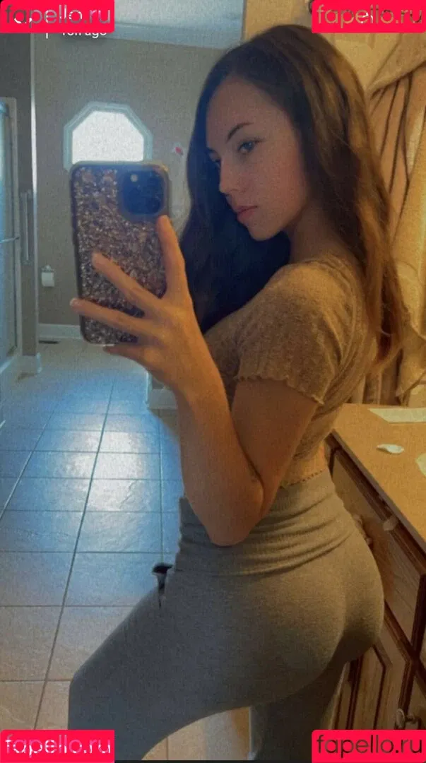 pintsizejen Onlyfans Photo Gallery 
