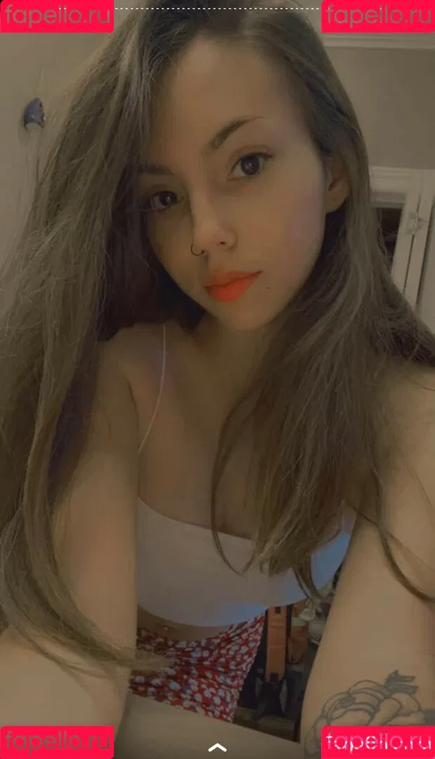 pintsizejen Onlyfans Photo Gallery 