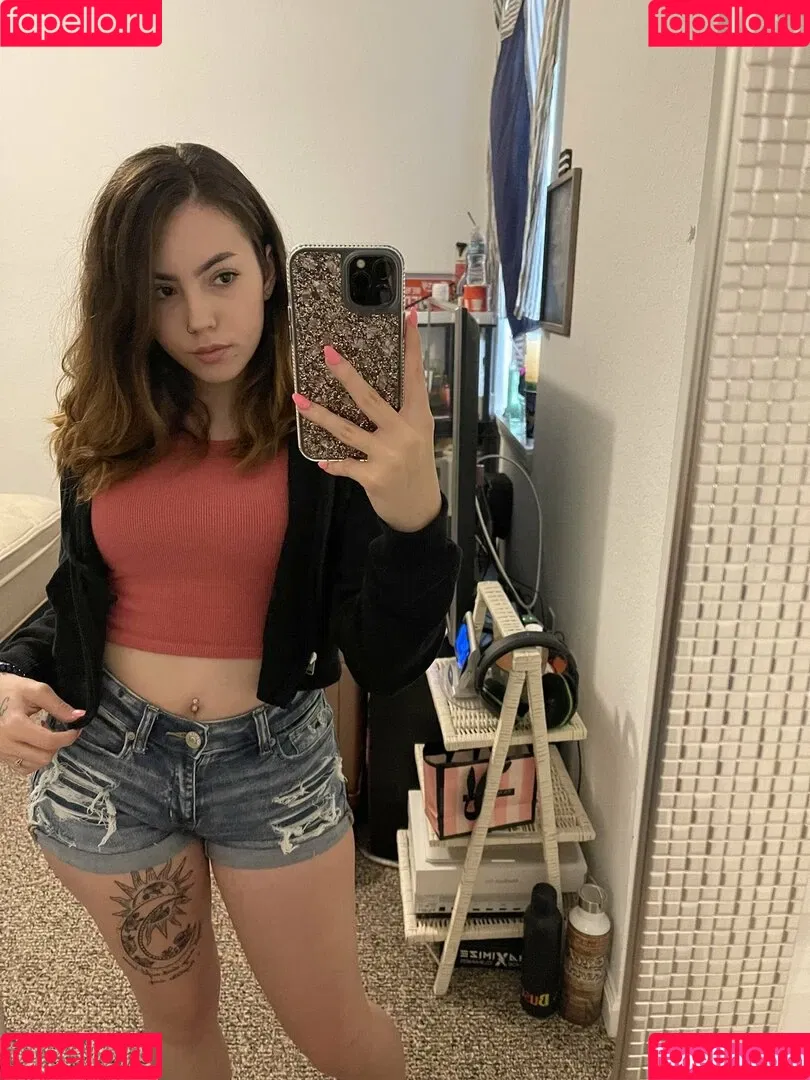 pintsizejen Onlyfans Photo Gallery 