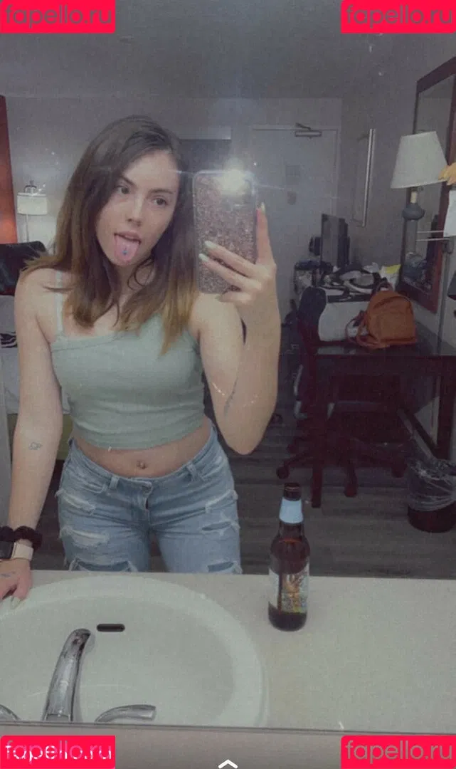 pintsizejen Onlyfans Photo Gallery 