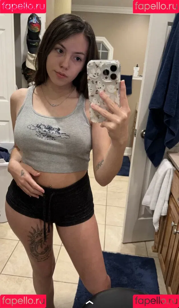 pintsizejen Onlyfans Photo Gallery 