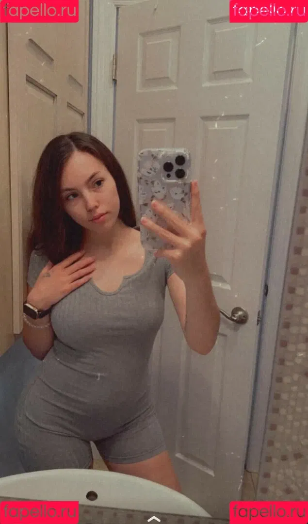 pintsizejen Onlyfans Photo Gallery 