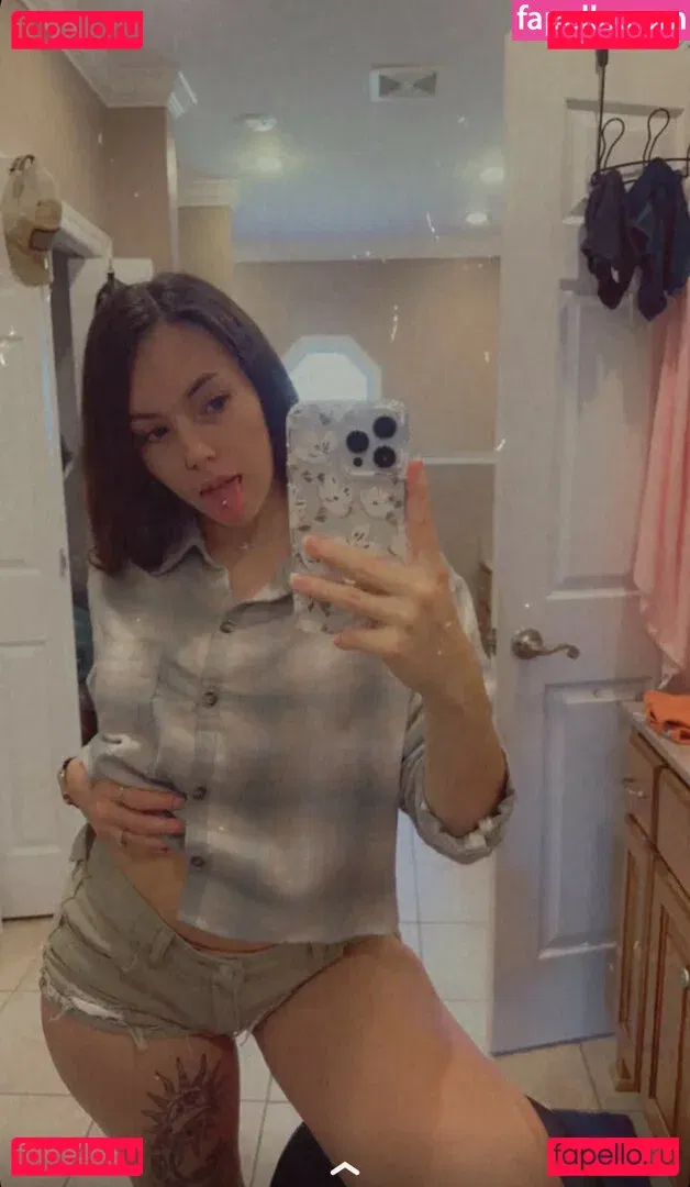 pintsizejen Onlyfans Photo Gallery 