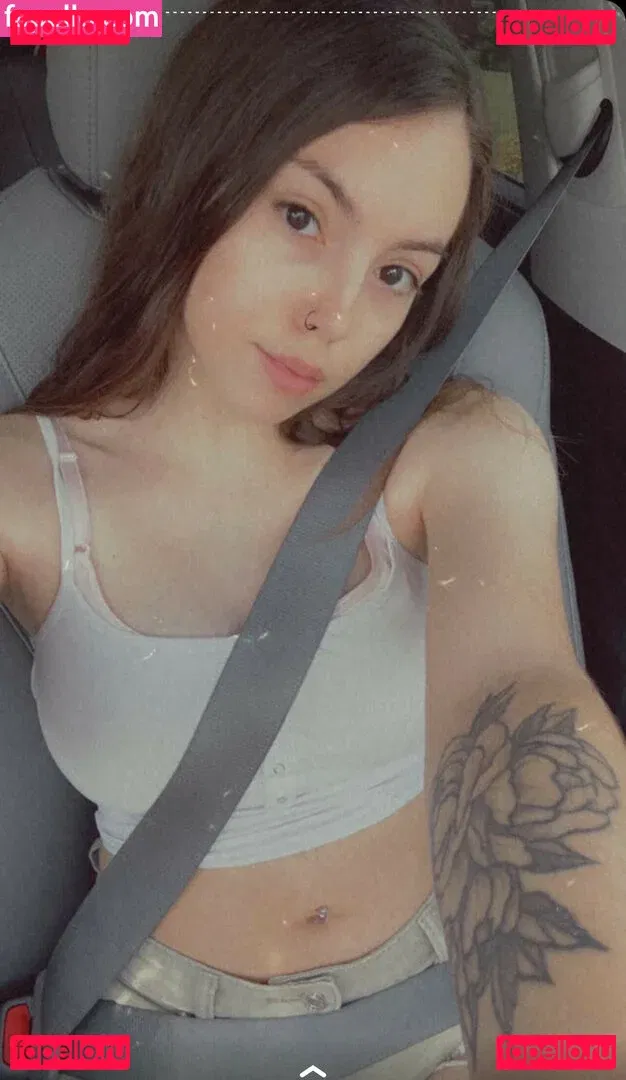 pintsizejen Onlyfans Photo Gallery 