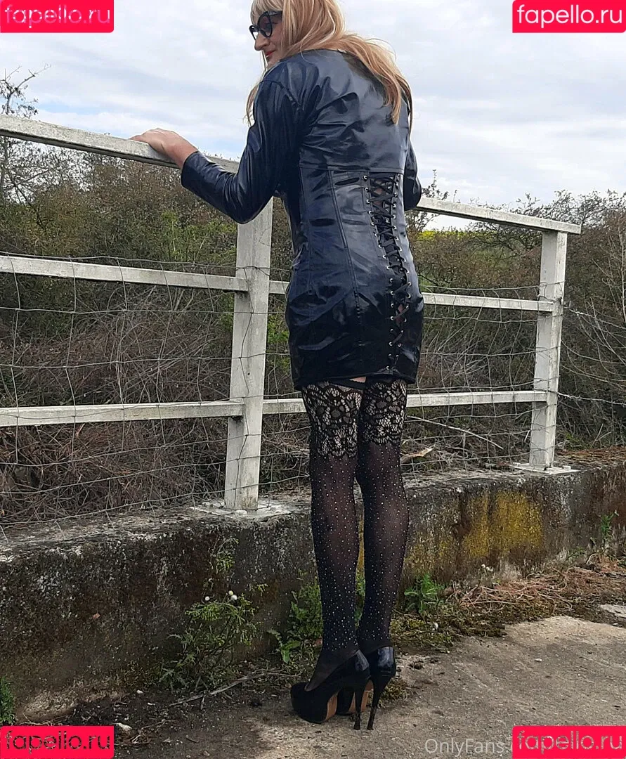 tgirlgina Onlyfans Photo Gallery 