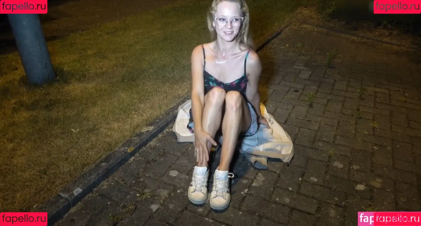 LeniFuchs Onlyfans Photo Gallery 
