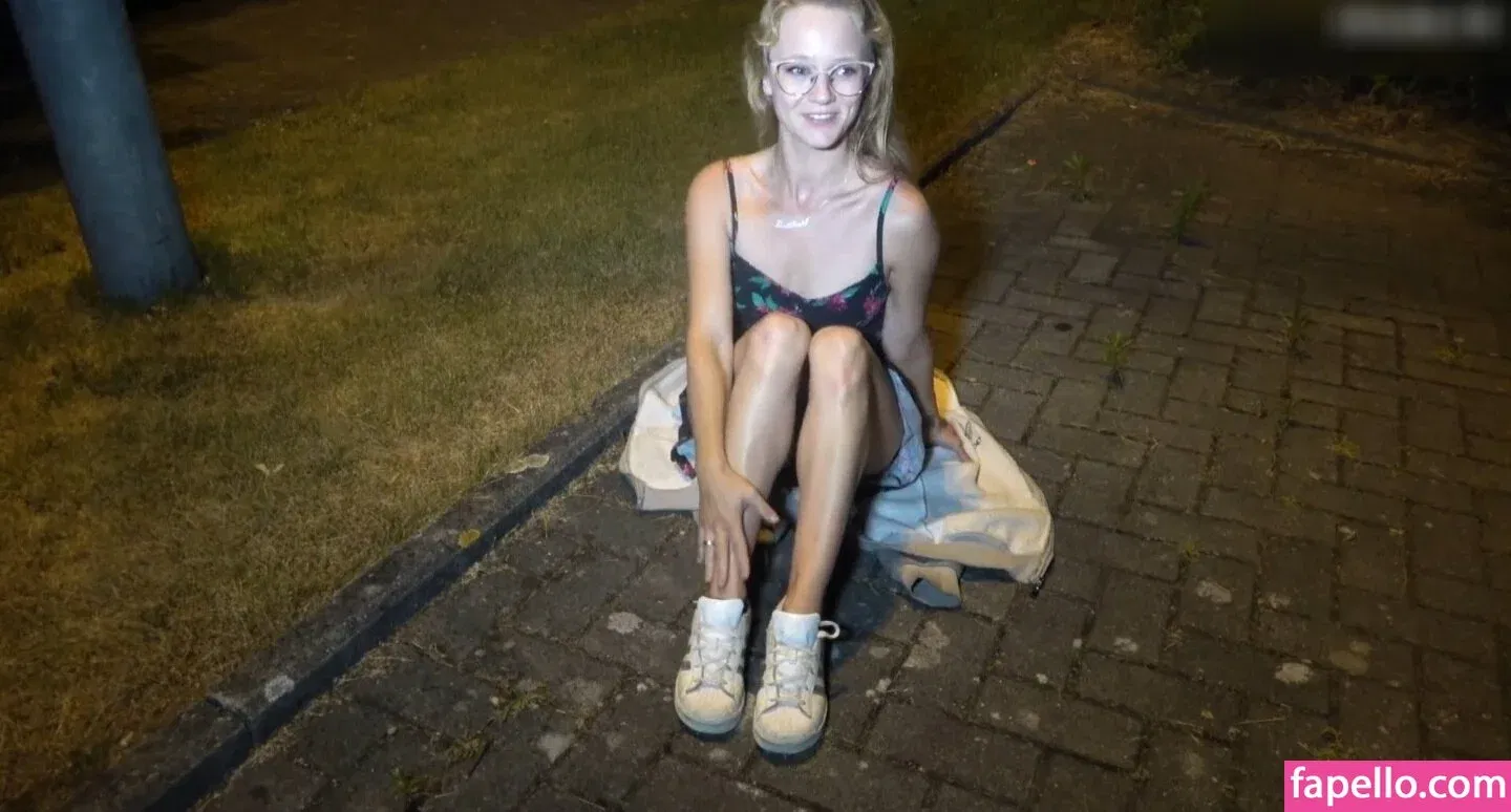 LeniFuchs Onlyfans Photo Gallery 