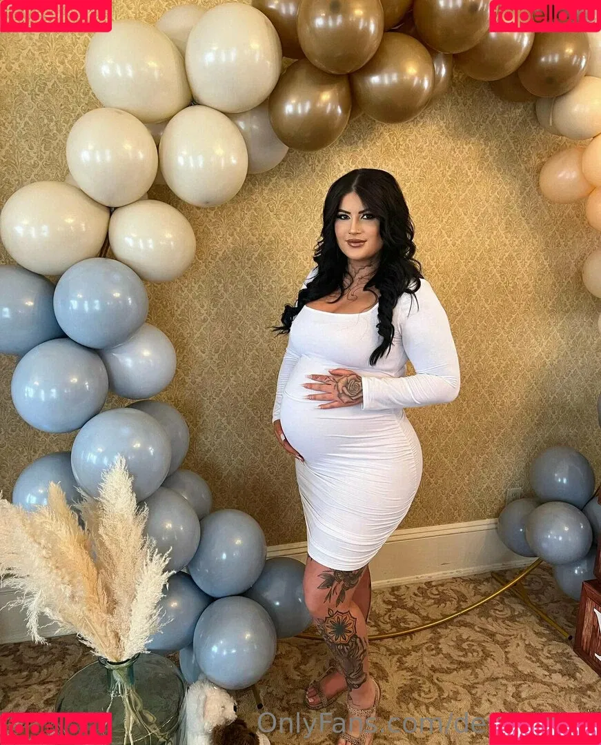 devinebria Onlyfans Photo Gallery 
