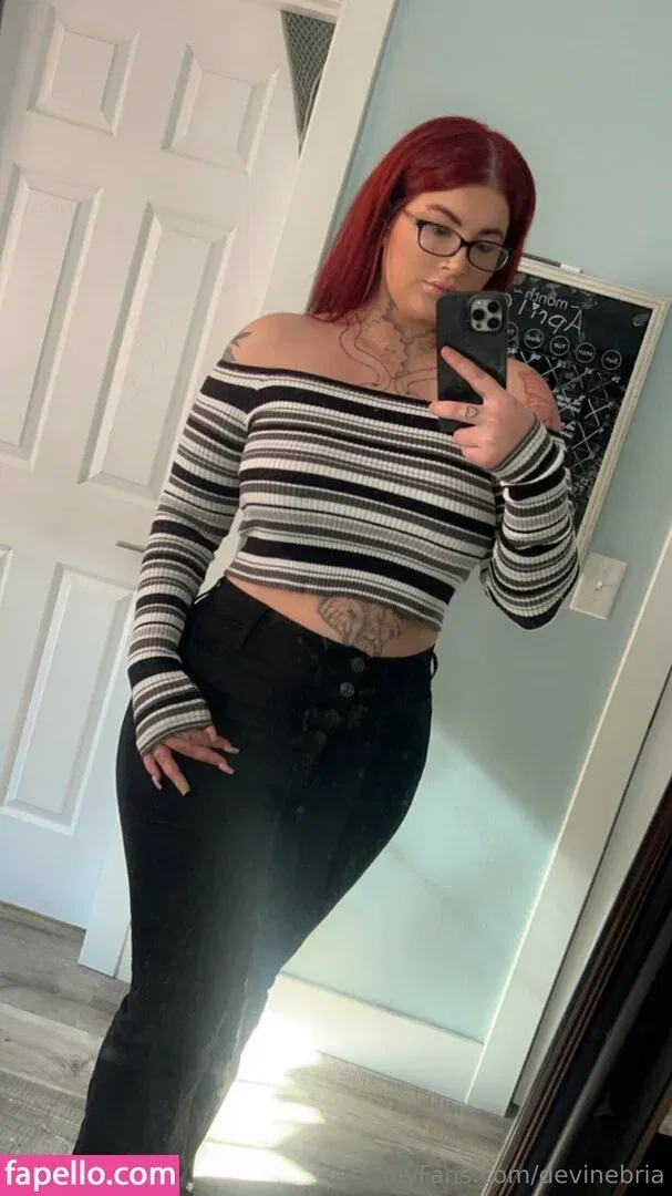 devinebria Onlyfans Photo Gallery 