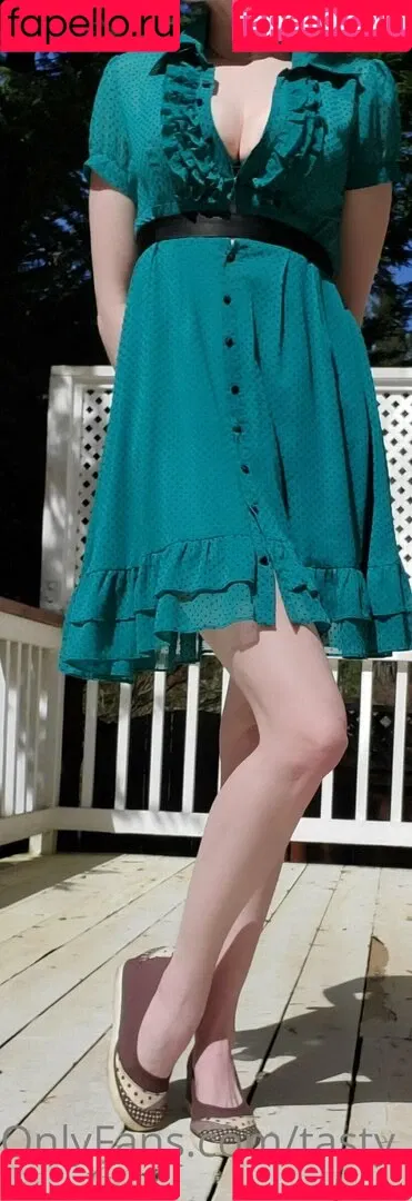 Tasty_tart123 Onlyfans Photo Gallery 