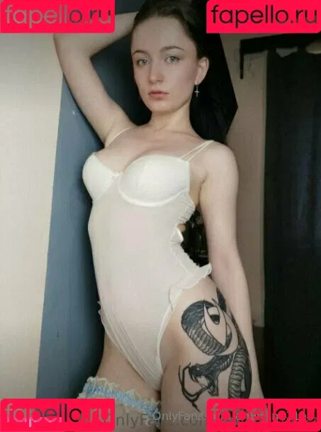 emily_mi11er Onlyfans Photo Gallery 