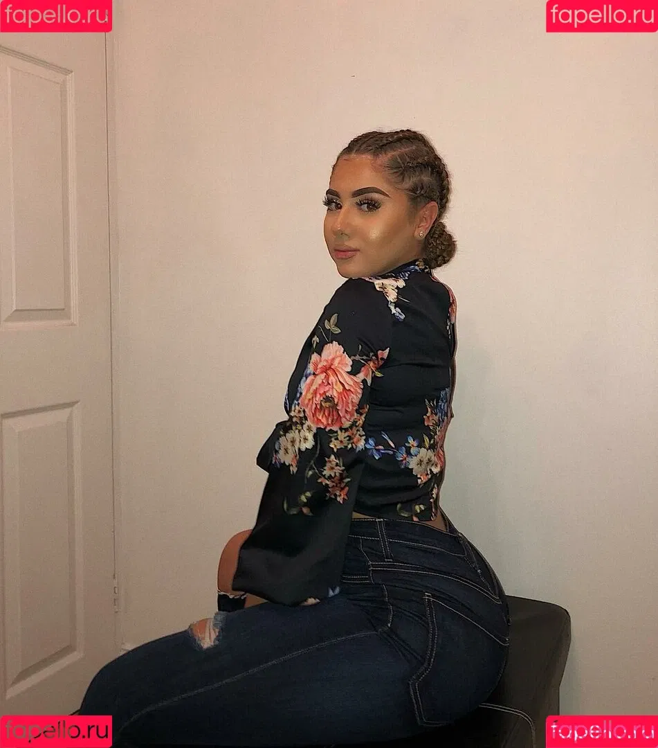 Mxelenaa Onlyfans Photo Gallery 