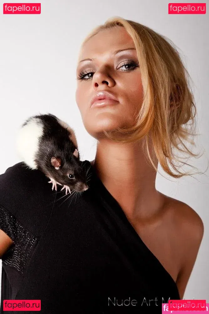 Sara Kulka Onlyfans Photo Gallery 