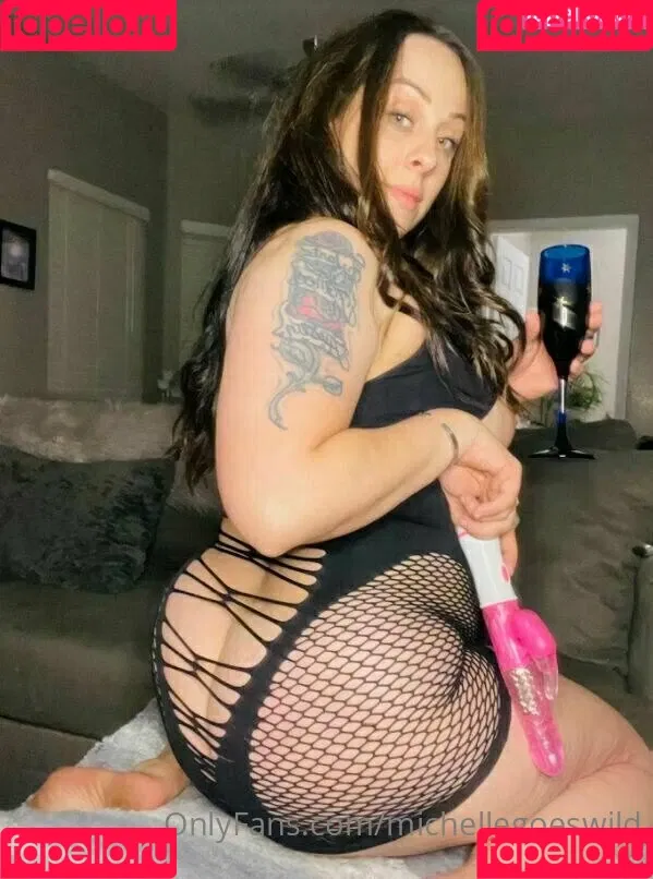 michellegoeswild Onlyfans Photo Gallery 